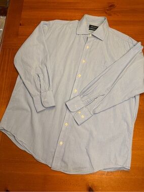 Nautica Men's Pale Blue Long-Sleeve Button-Up Dress Shirt